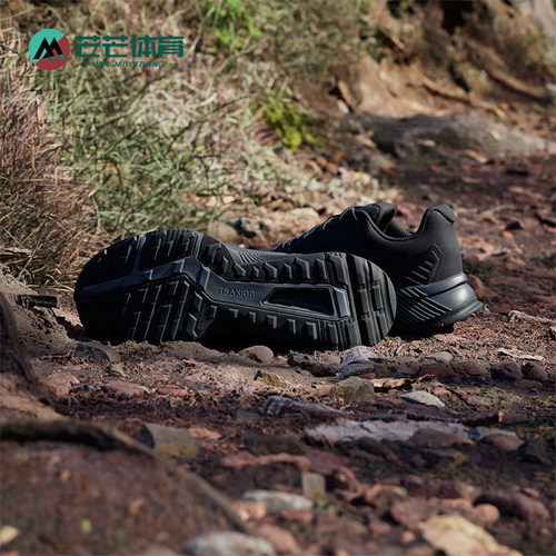 Adidas/阿迪达斯正品运动男士轻便透气时尚耐磨跑步鞋IF5015