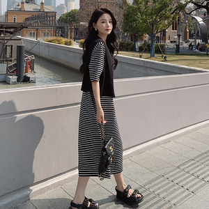 黑色马甲条纹两件套连衣裙女2023夏季新款法式气质别致卫衣裙套装