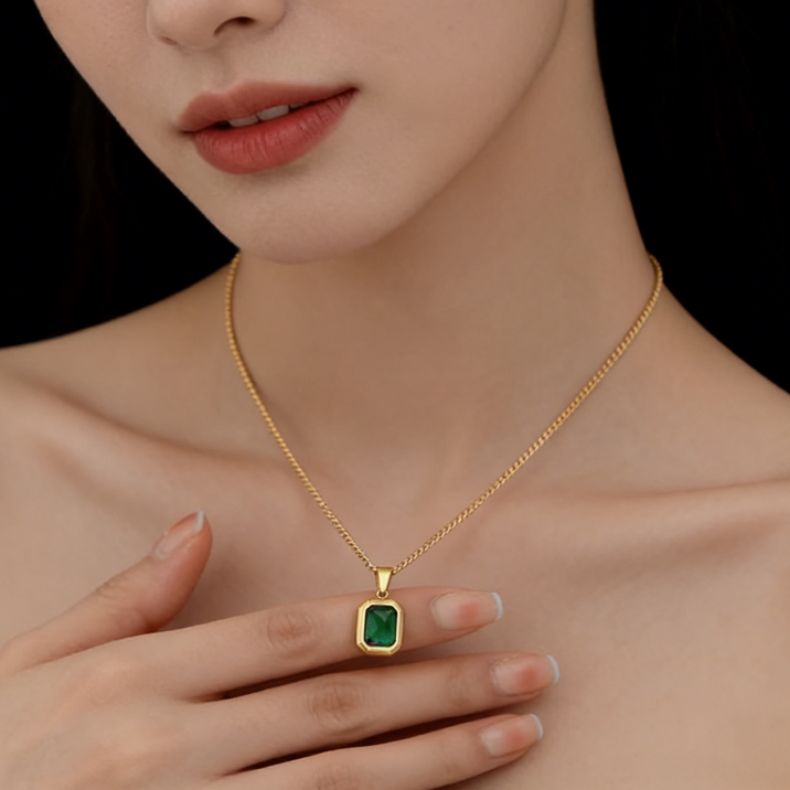 祖母绿项链女款2026新款镀18k金轻奢高级感锁骨链520送女朋友礼物