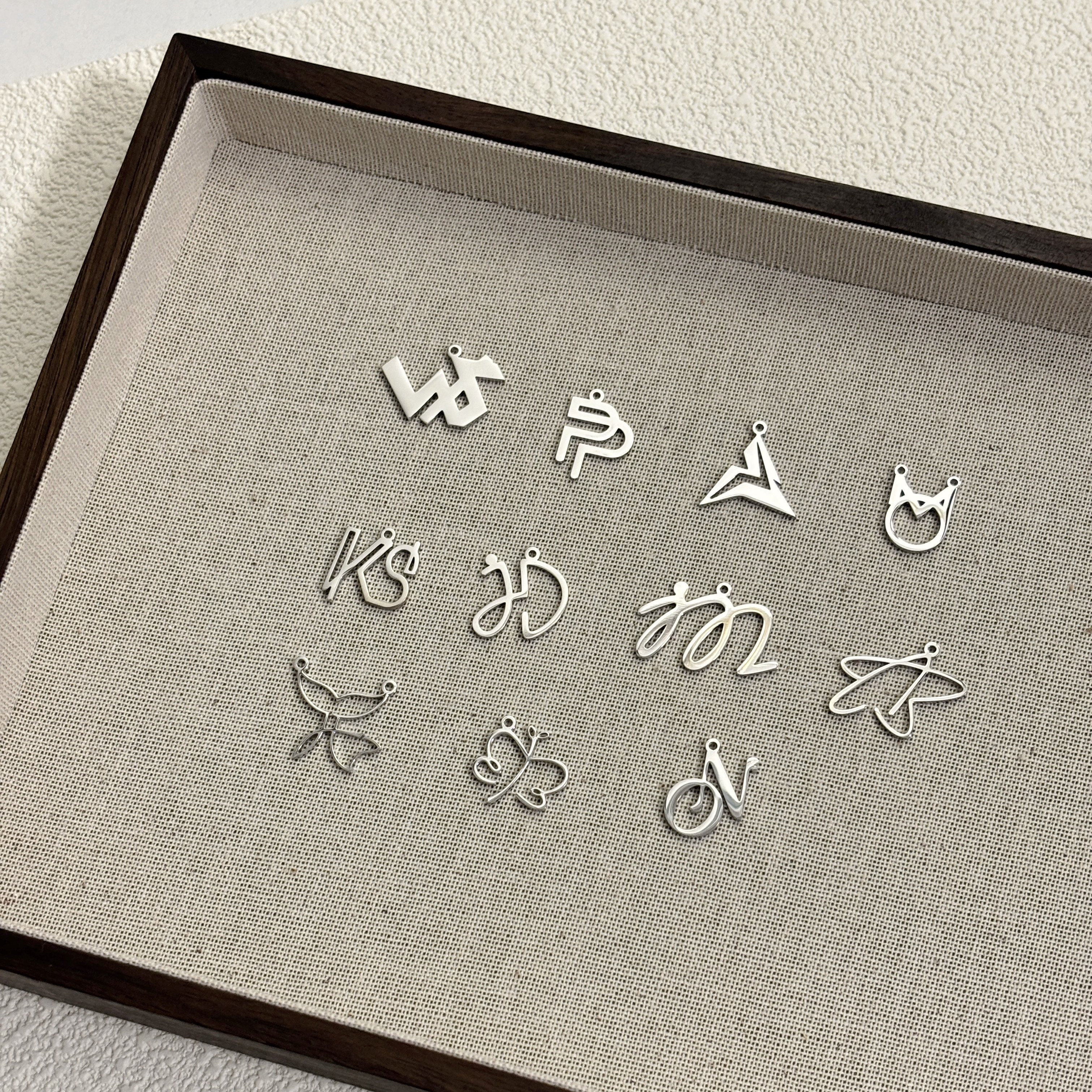 【他泰cp】logo吊坠项链手链慕Ter