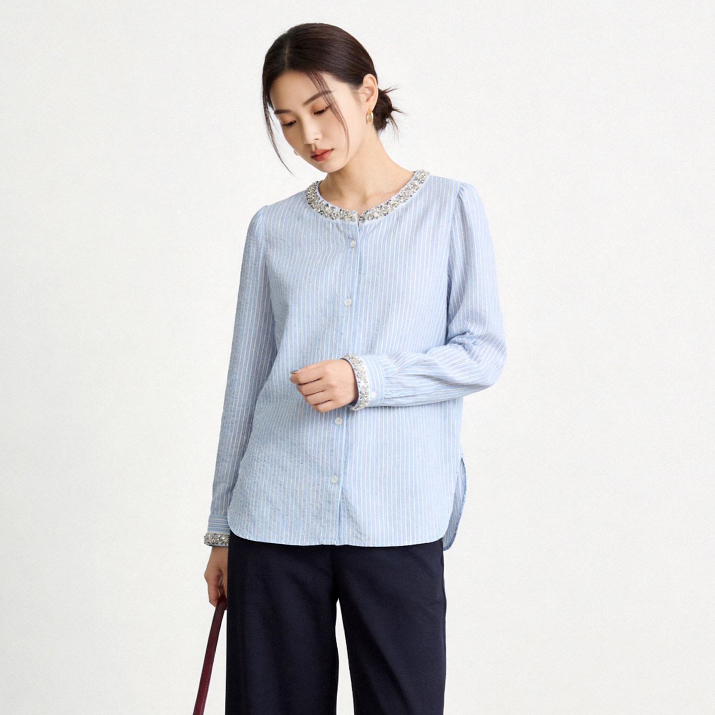 新品特惠 9魅QA0D0001亮片刺绣条纹直筒百搭上衣衬衫女2026秋