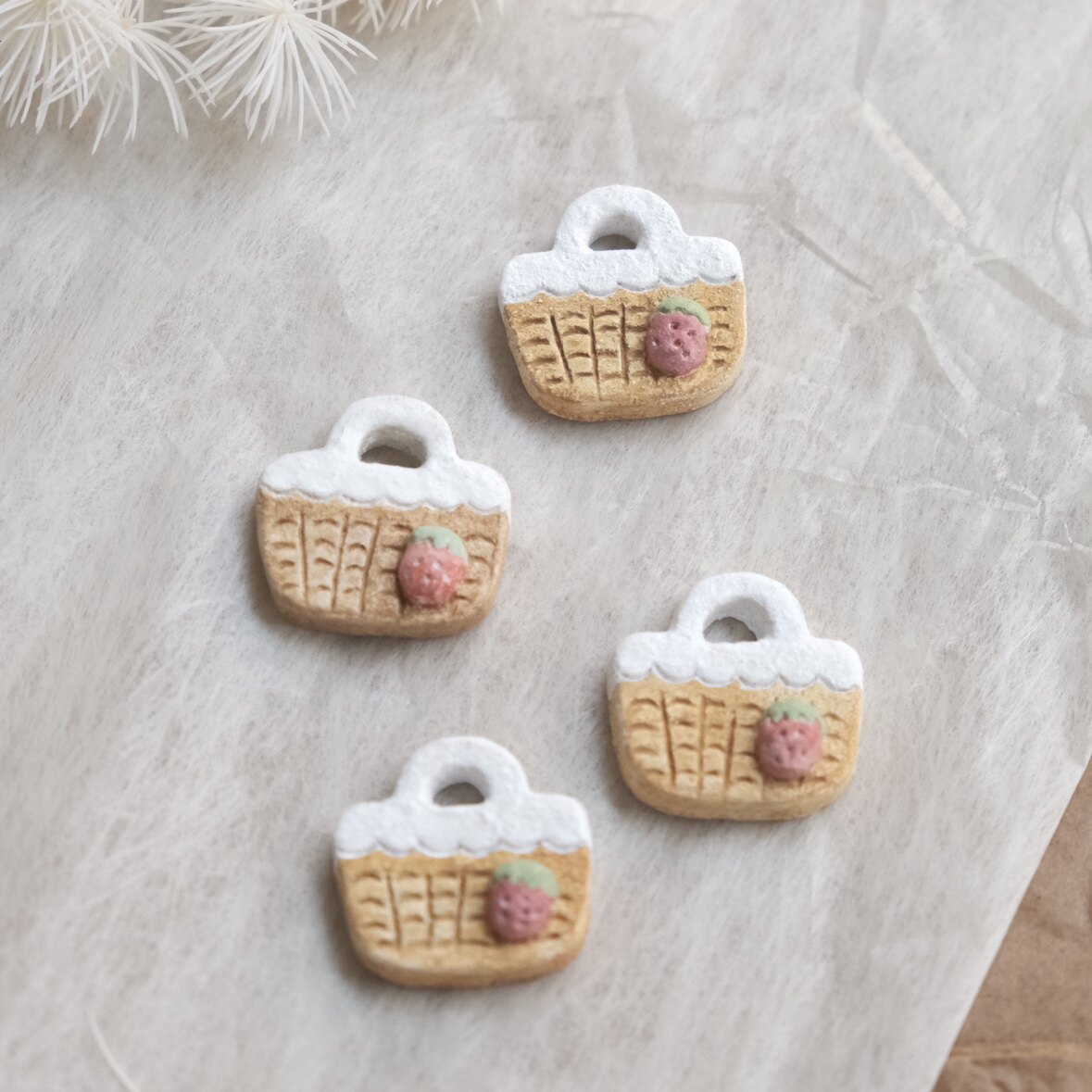 砰砰卷|陶土胸针 小篮子 日系原创设计手作