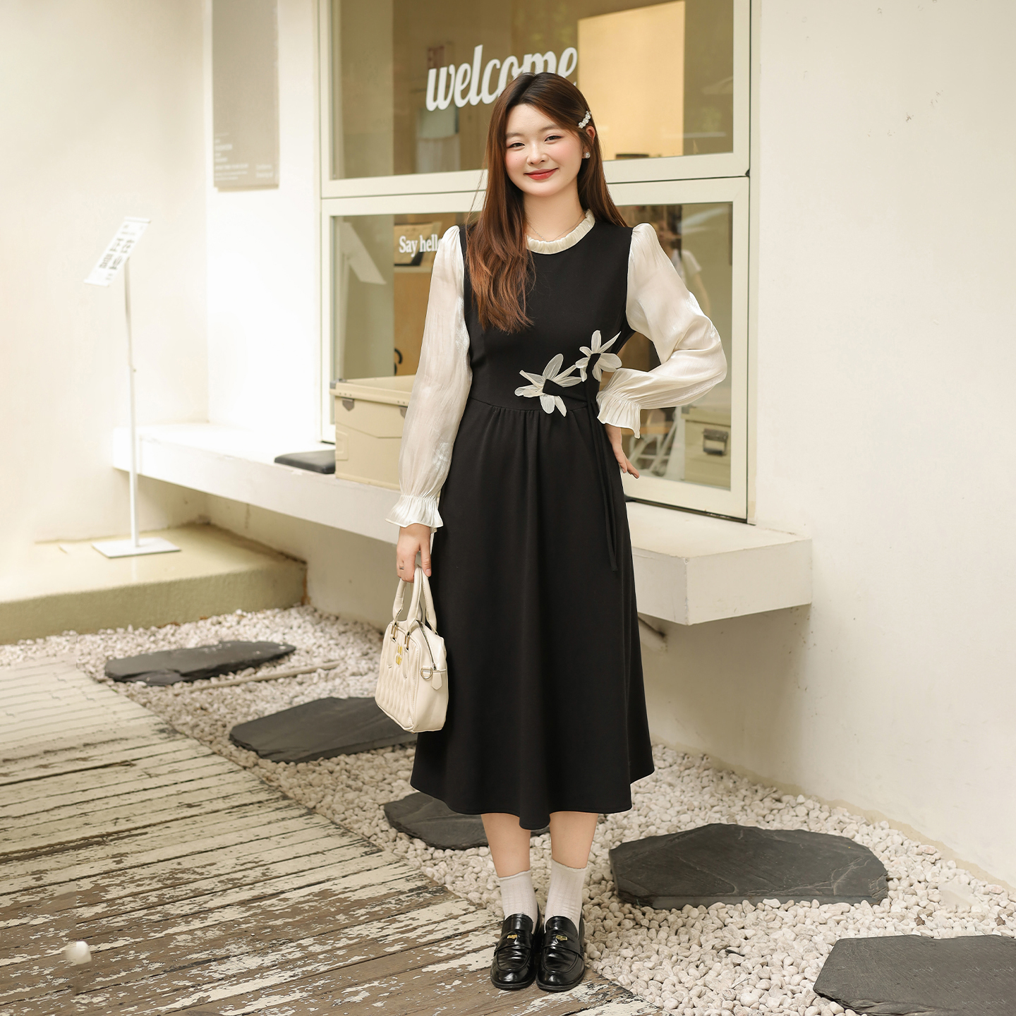 DM100大码百分百女装微胖mm冬季法式圆领撞色花朵收腰伞摆连衣裙