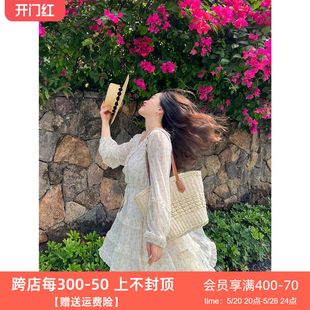 微胖2024春季 新款 百分百女装 DM100大码 浪漫甜美V领收腰碎花连衣裙