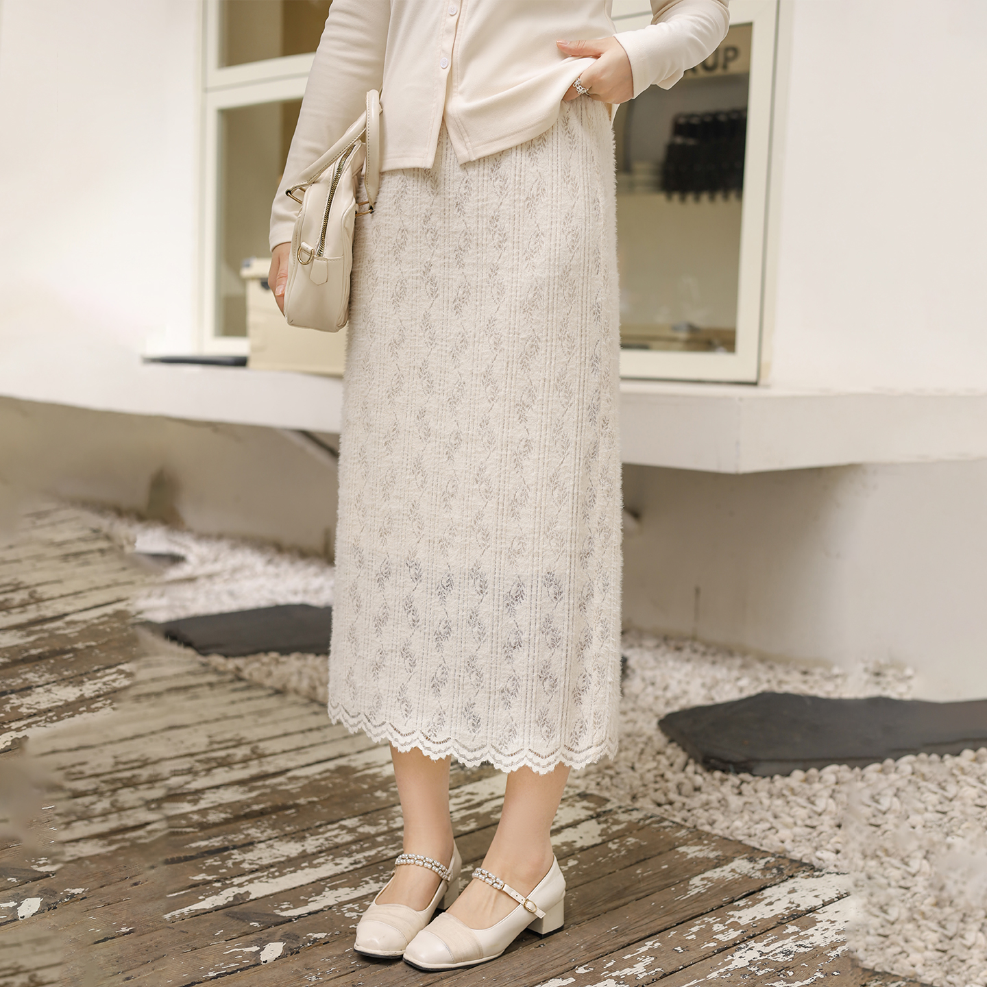 【10/31 新品88折+立减15%】DM100大码直筒松紧腰精致蕾丝半身裙