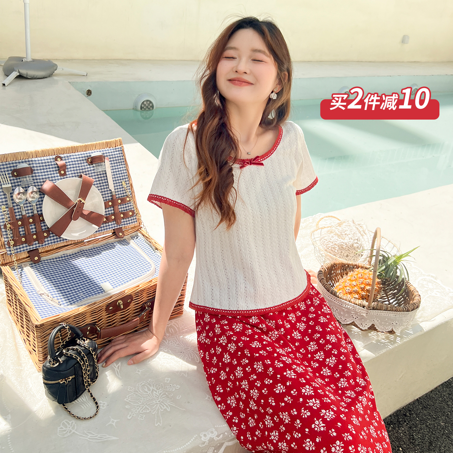DM100大码百分百女装夏季新款胖mm甜美撞色上衣红色碎花半裙套装