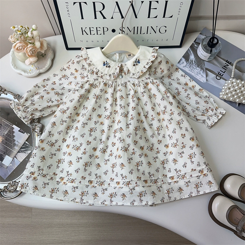 碎花满印刺绣翻领长袖连衣裙