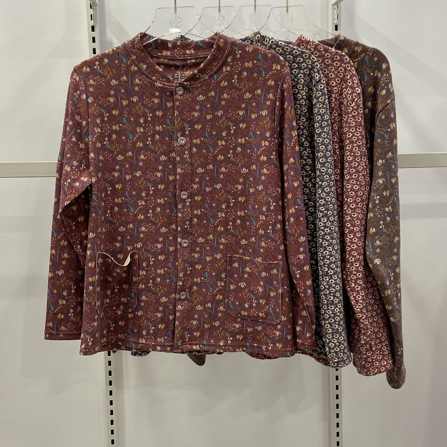 长相依8231秋冬新款中老年女士立领羊毛保暖花开衫打底衫外套秋衣