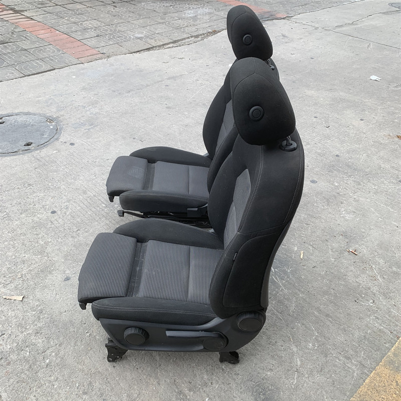 适用于奔驰B200 B180座椅总成汽车配件改装座椅
