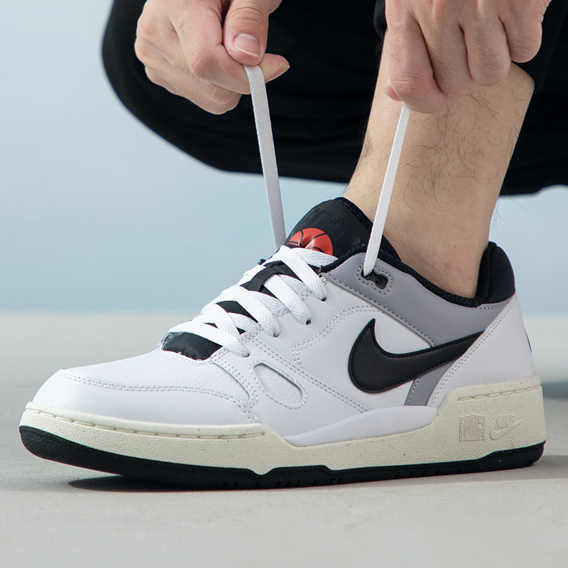 NIKE耐克男鞋厚底中帮休