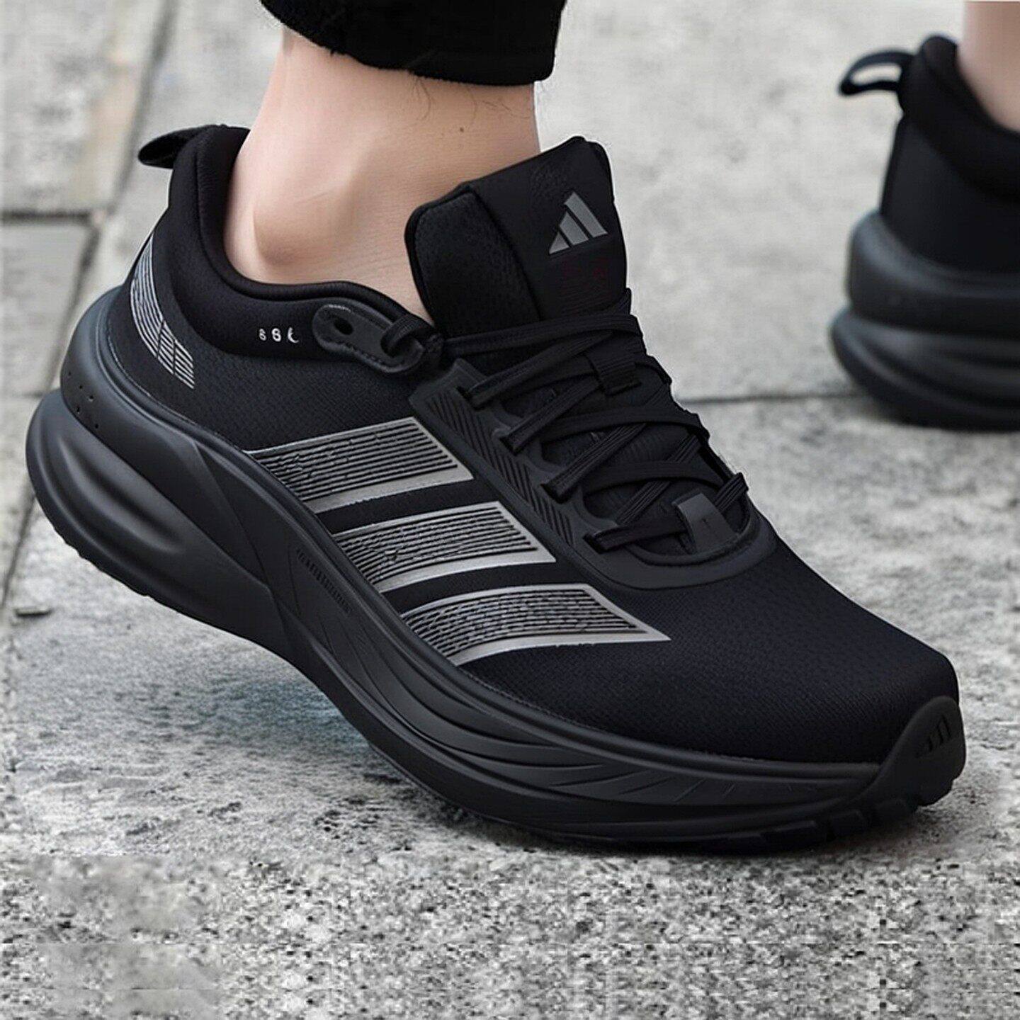 Adidas男鞋跑步鞋春季新