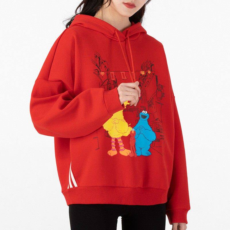 阿迪达斯红色卫衣女秋季新款芝麻街连帽衫宽松运动服上衣新年外套