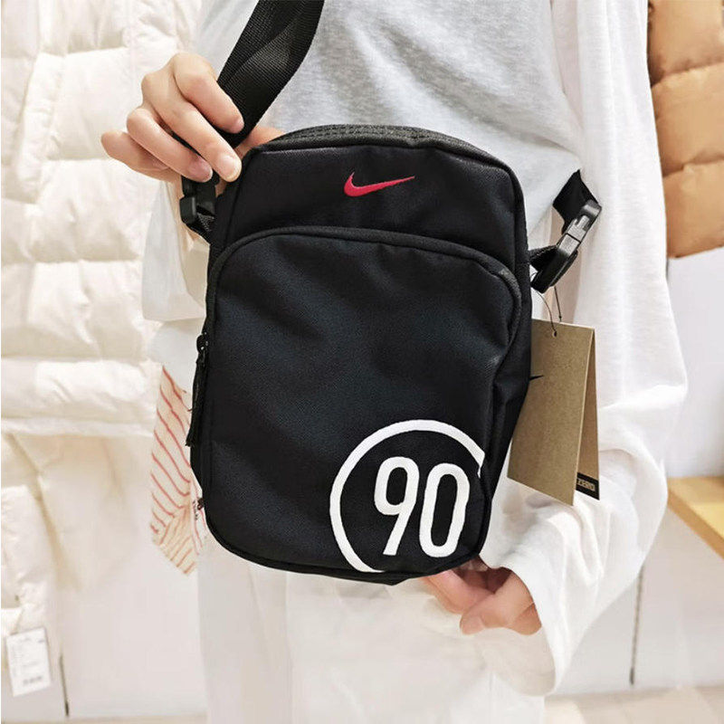 NIKE耐单肩包克户外运动
