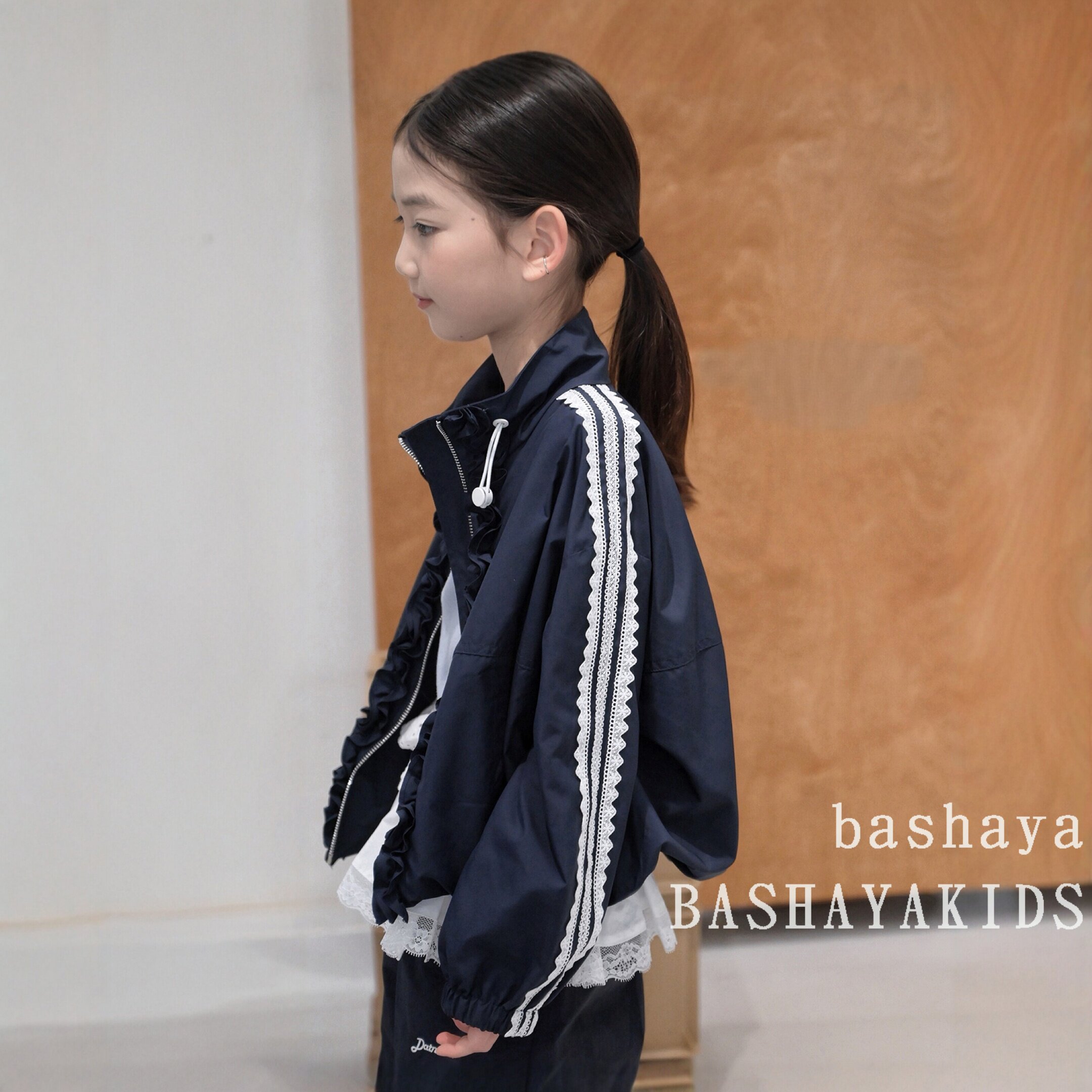 韩版女童春秋立领蕾丝运动外套