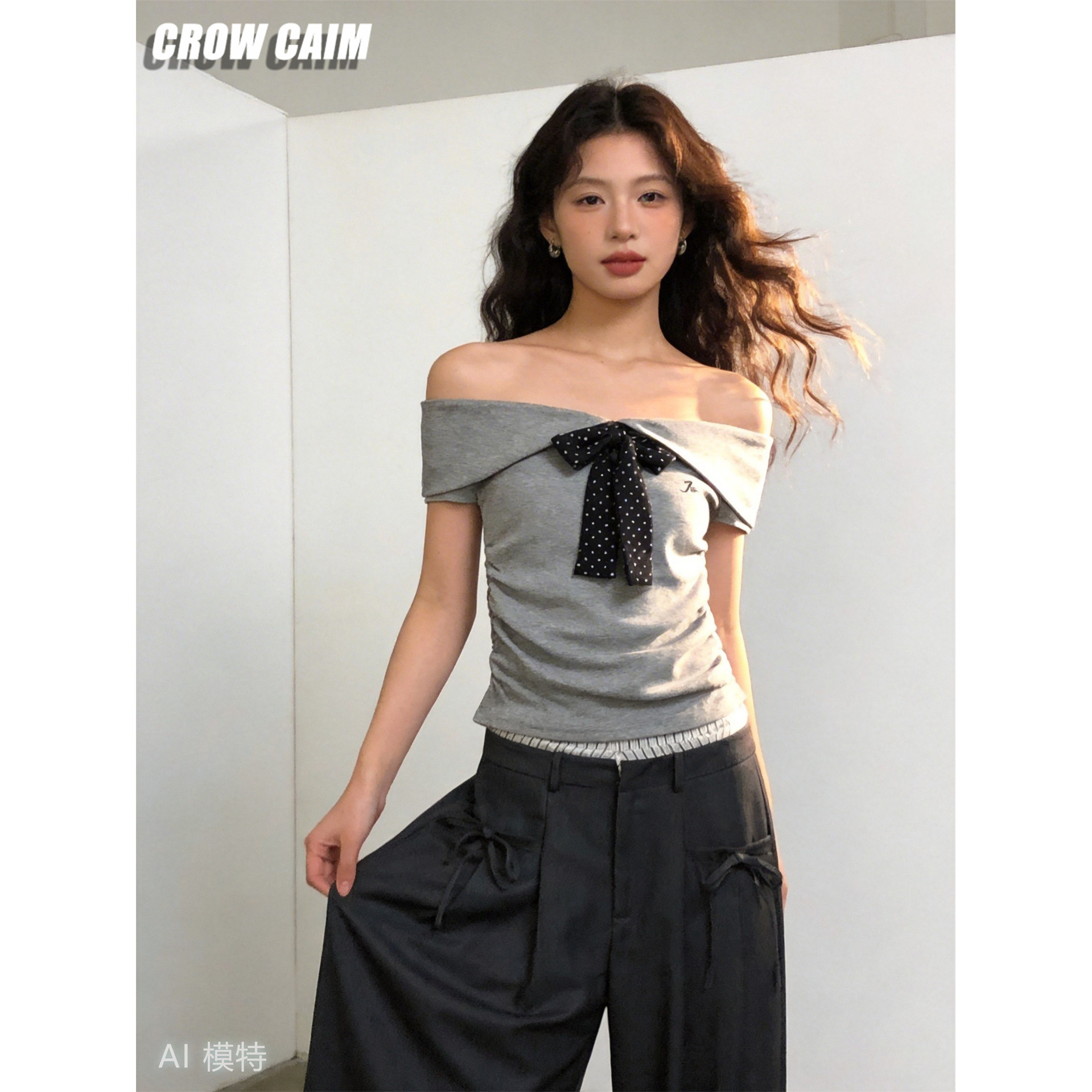 CROWCAIM 波点系带挂脖两穿一字肩上衣优雅显瘦短款上衣