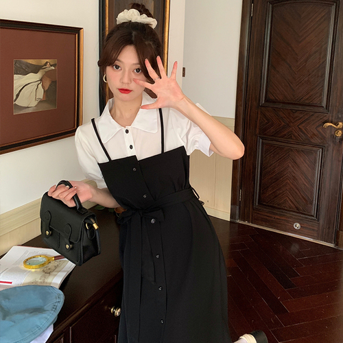 Real shot Vintage Hepburn black and white stitching fake two-piece dress Korean lace up waist shirt skirt female