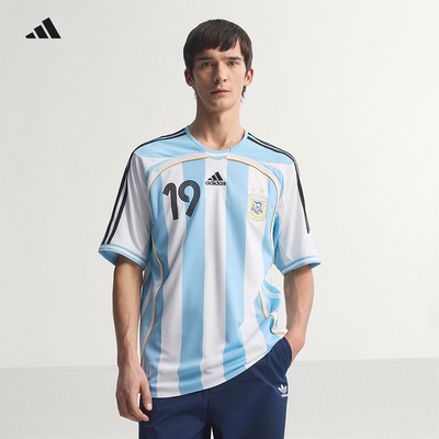 Adidas2006年世界杯阿根廷复刻版