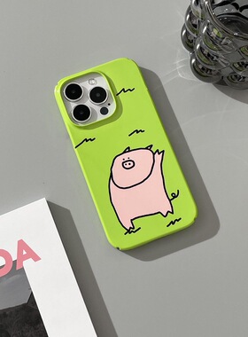 适用猪猪~卡通绿色菲林适用新款苹果14promax/13手机壳iphone12/11全包硬壳XR个性mini可爱SE3Xs恶搞4plus软