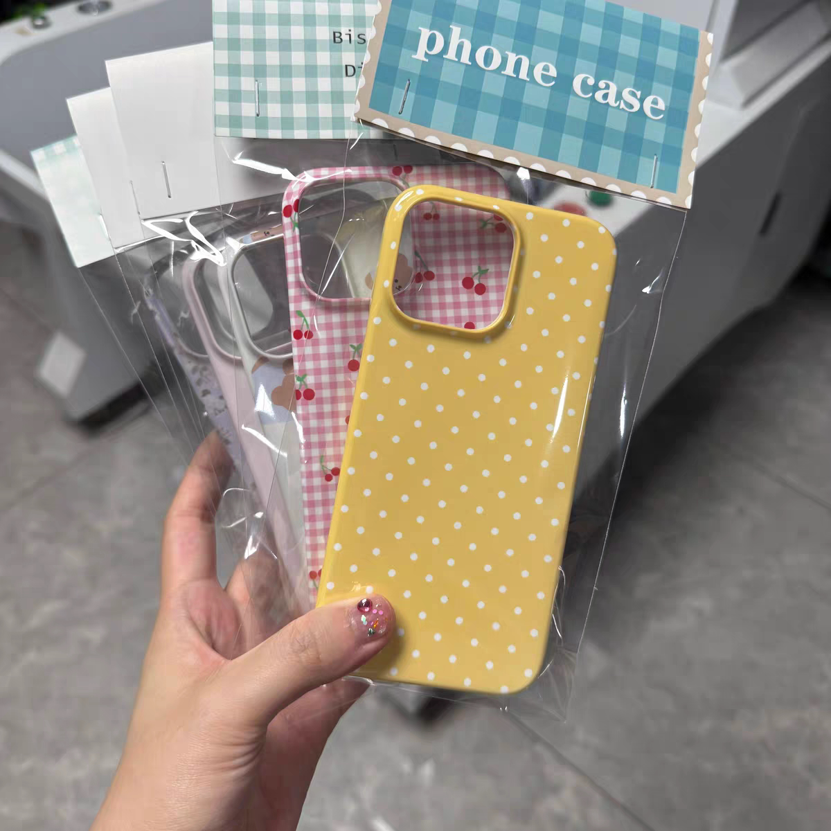 韩国ins黄色小波点适用于苹果16promax/15promax/14Promax/iphone12/11/xs硬壳iphone13全包菲林壳xsmax