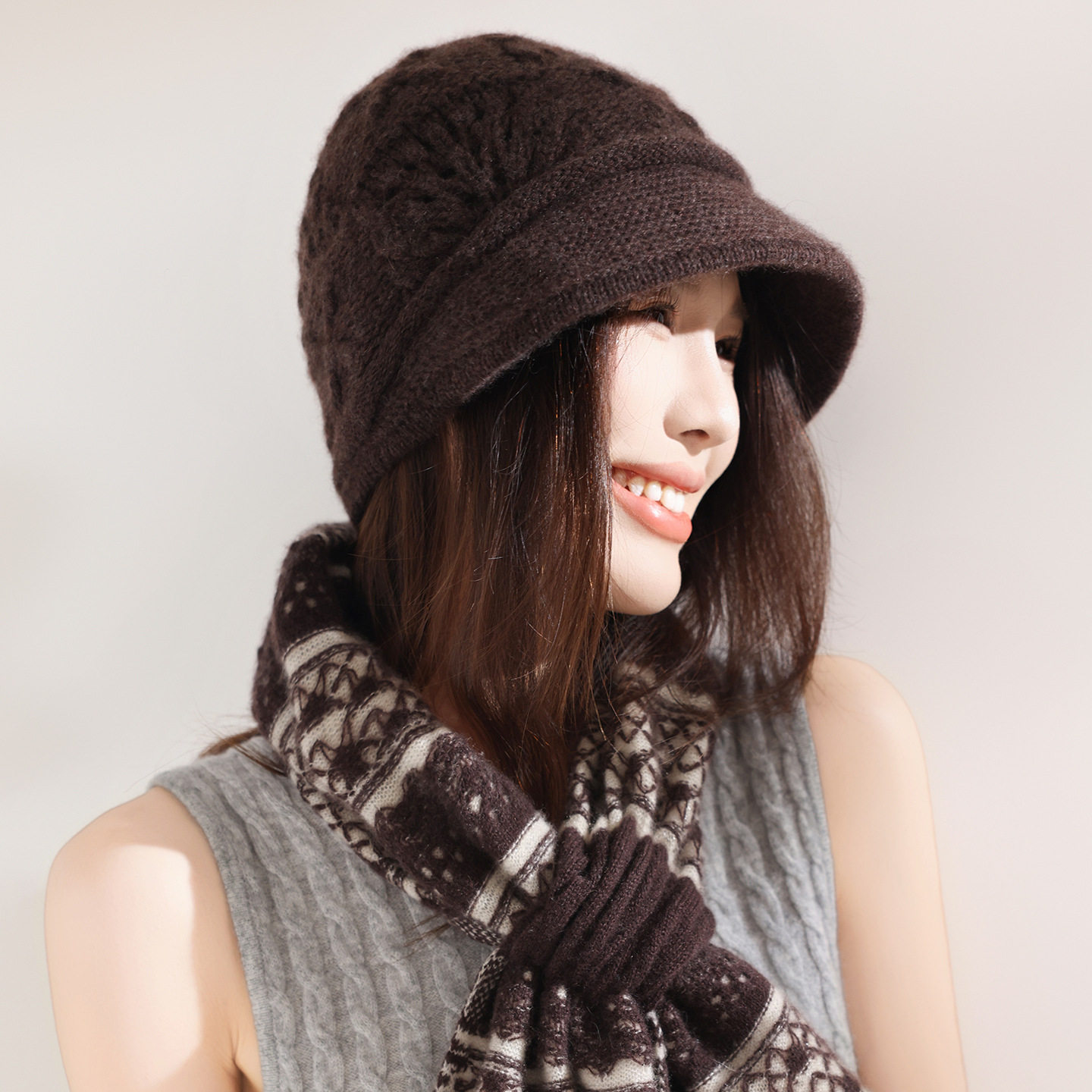 显脸小重工绞花针织帽100%纯山羊绒帽子女鸭舌帽大帽檐保暖加厚