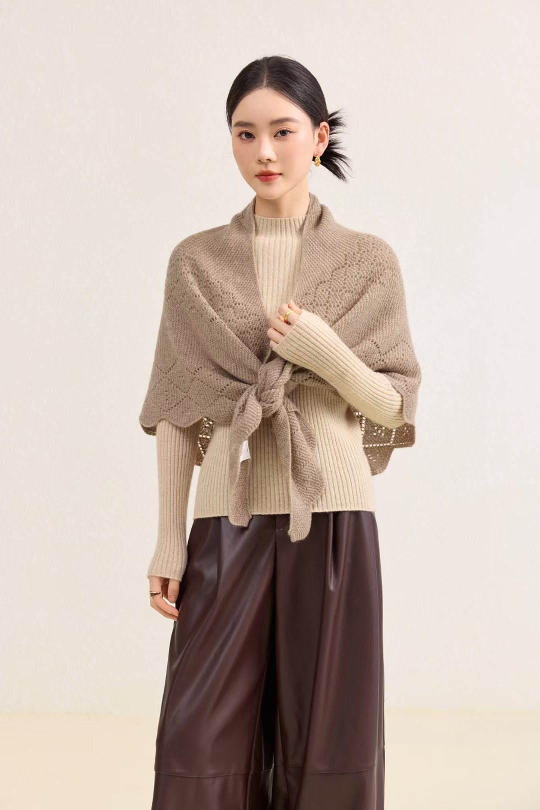 新品福利加厚山羊绒针织镂空三角