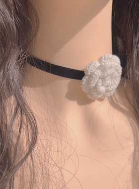 法式优雅复古温柔气质白色毛线花朵短款锁骨链choker百搭秋冬项圈