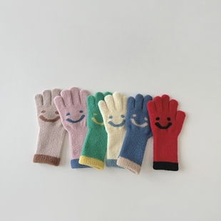 4-8岁儿童全指手套卡通可爱笑脸女孩男孩保暖骑行长筒防寒分五指
