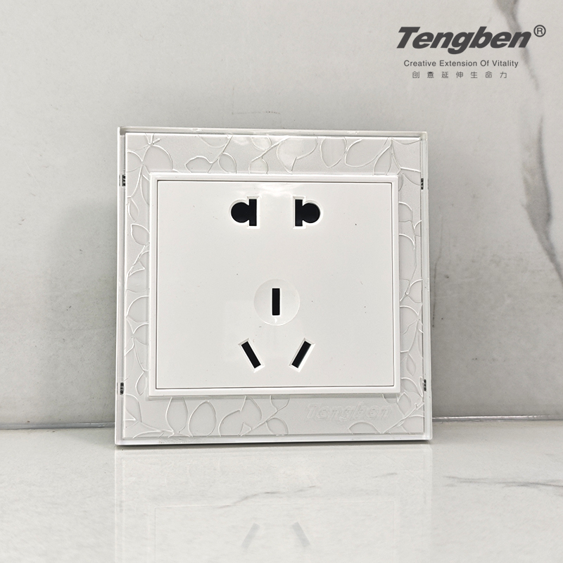 藤本开关86型暗装面板透明雕花钢架结构二三插座家用5孔带保护门