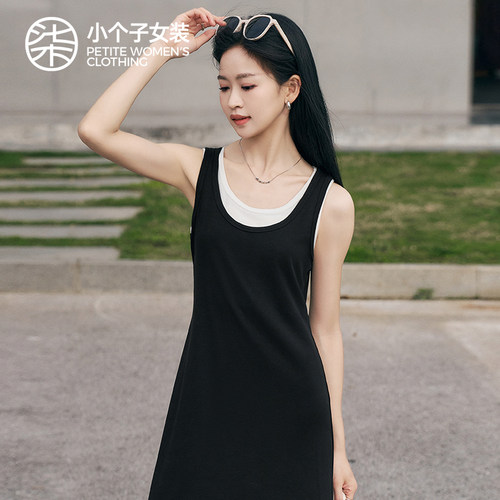 柒量一裁小个子黑色背心连衣裙