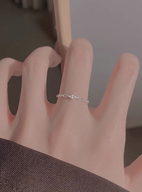 简约四叶草戒指女生时尚小清新韩版通勤锆石开口可调节指环新款潮