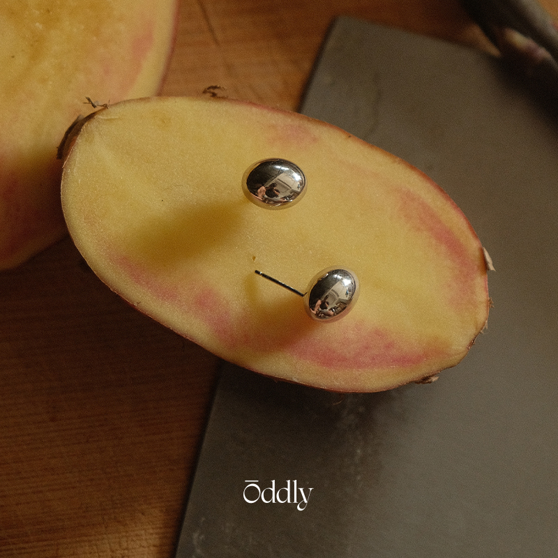 oddly 鸡蛋耳钉女简约百搭新款镀白金高级感个性原创设计耳饰春夏