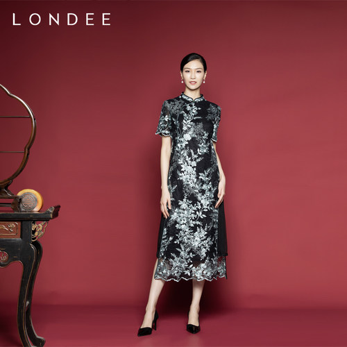 londee/龙笛优雅复古修身绣花