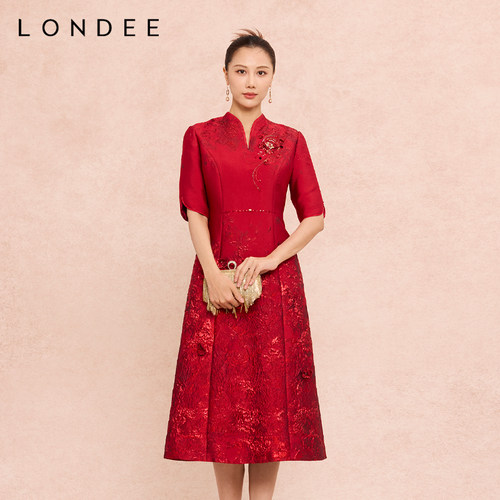 Londee/龙笛新中式气质红色刺绣连衣裙宴会礼服红装旗袍6S26580