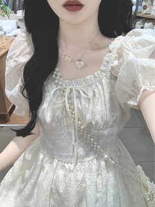 茶歇法式碎花连衣裙女夏高级感气质收腰绝美奶fufu温柔风初恋长裙