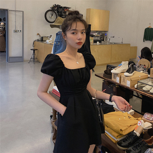 方領法式 氣質 巨顯腿長 赫本風黑色氣場連體褲 收腰小個子 泡泡袖