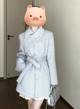 miu系高级感穿搭蓝色毛呢
