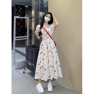 连衣裙女裙子2026年夏季新款长裙白色碎花法式气质显瘦小个子春秋