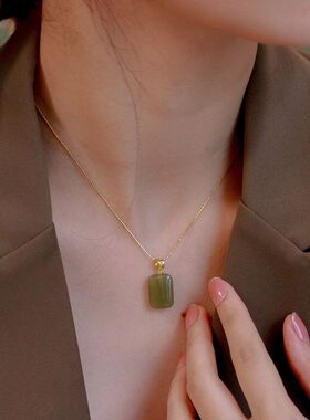 牌吊坠新中式锁骨项链链女小众玉石设计高级感平安无事和田玉批发