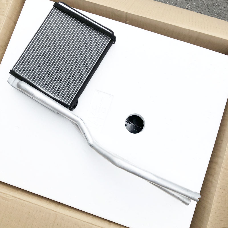 福特经典福克斯暖风水箱空调暖风水箱蒸发器水箱暖风水管水壶