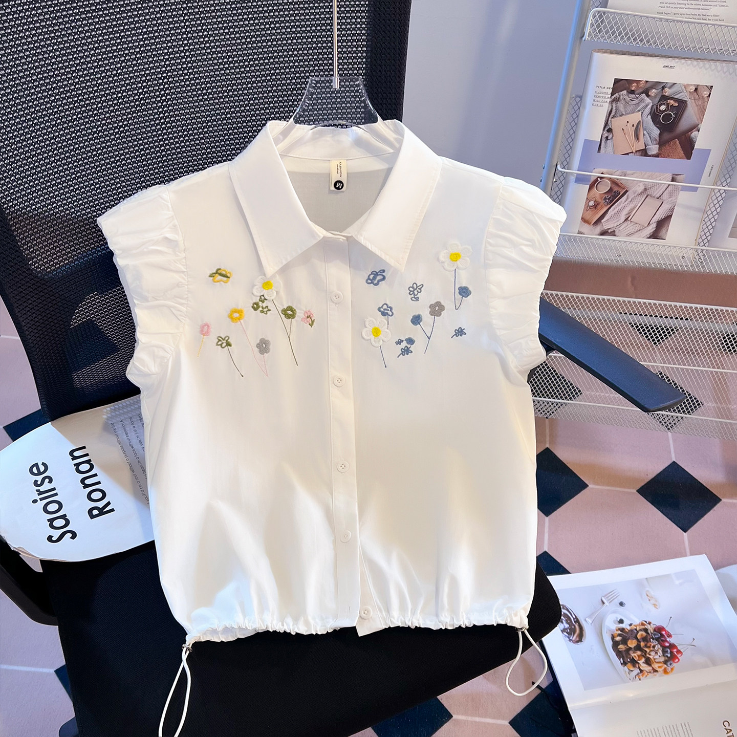 2026韩清新花卉刺绣衬衫女装夏小飞袖抽绳收腰荷叶边短款显瘦上衣