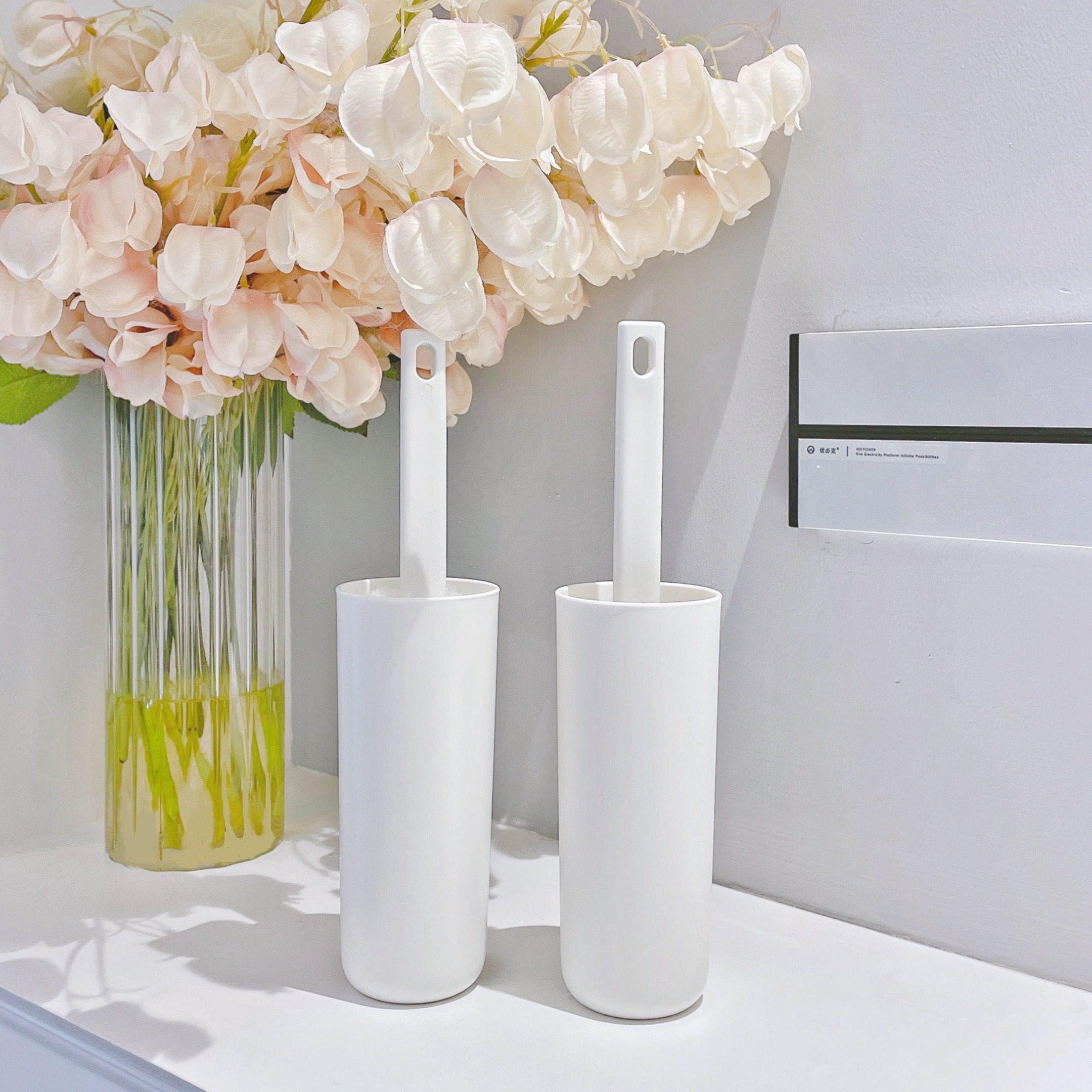 家用滚带收纳筒可撕式粘尘去毛