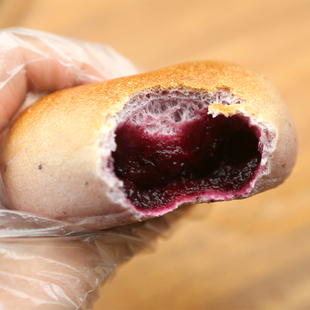 蓝莓爆浆花生辣松青酱乳酪番茄冬阴功黑芝麻贝果海街轻食早餐系列