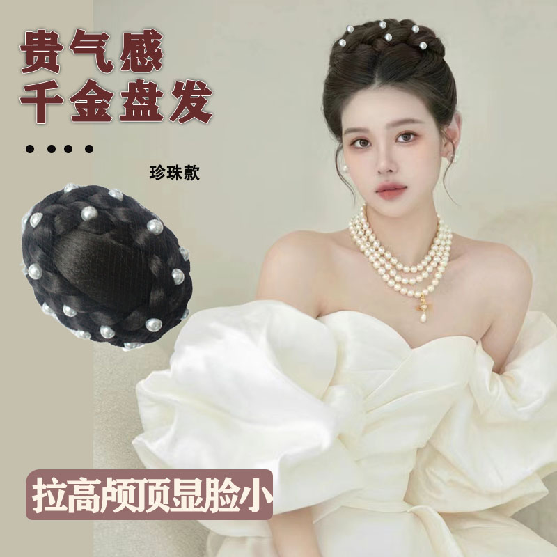 西式婚纱新娘丸子头赫本盘发花苞