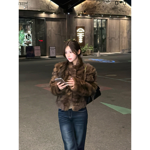 DDang真兔毛皮草2026冬季复古千金风韩系立领短款显瘦咖色外套女