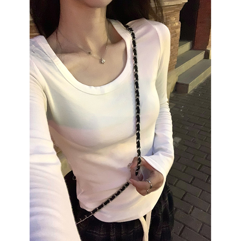 Adan 弹力U领打底衫秋季显瘦百搭修身亲肤内搭T恤短款长袖上衣女