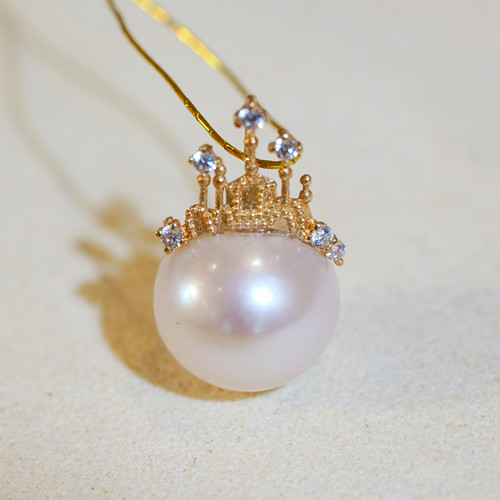 花桐里 18K金皇冠金扣头珍珠吊坠