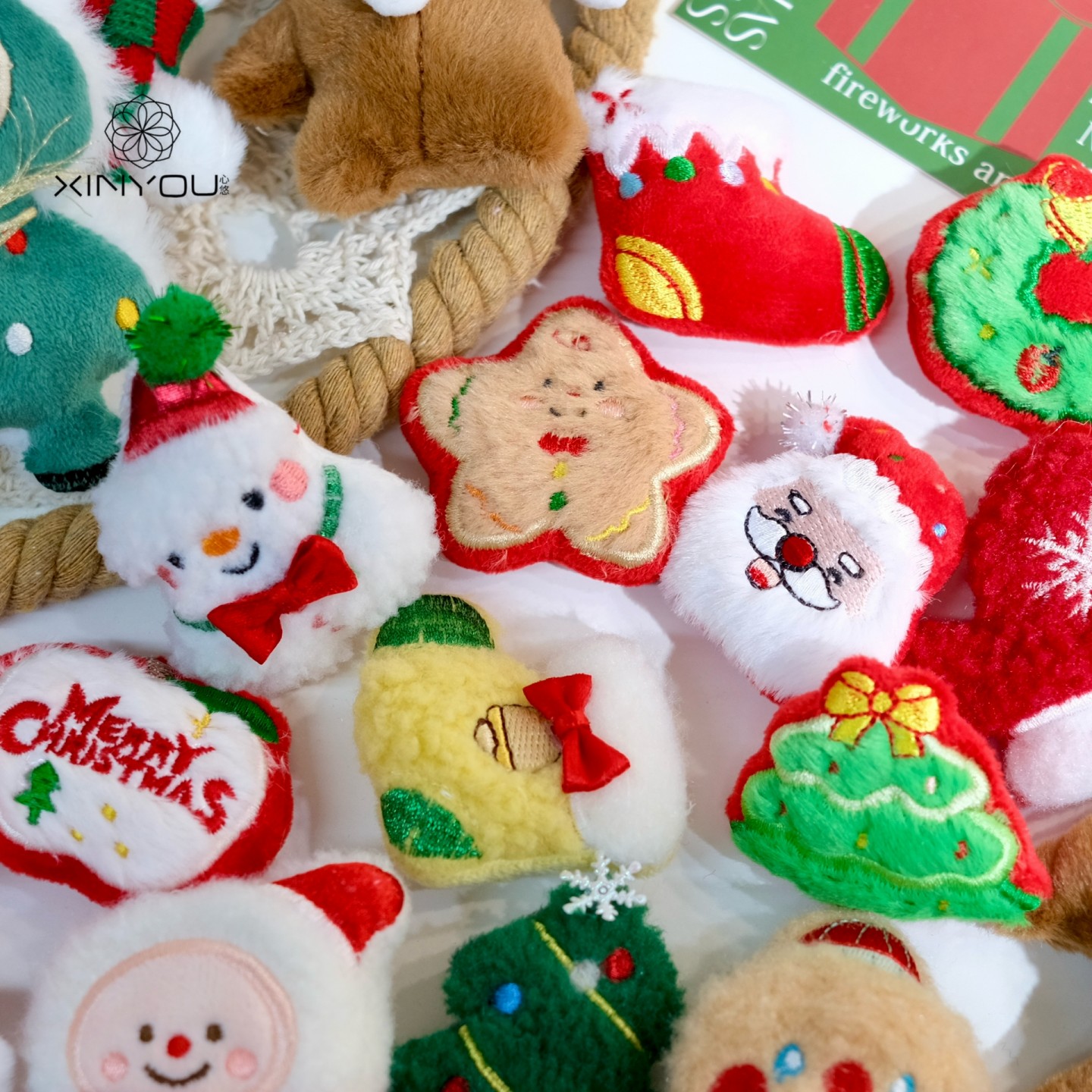圣诞节毛绒系列装饰玩偶礼盒饰品