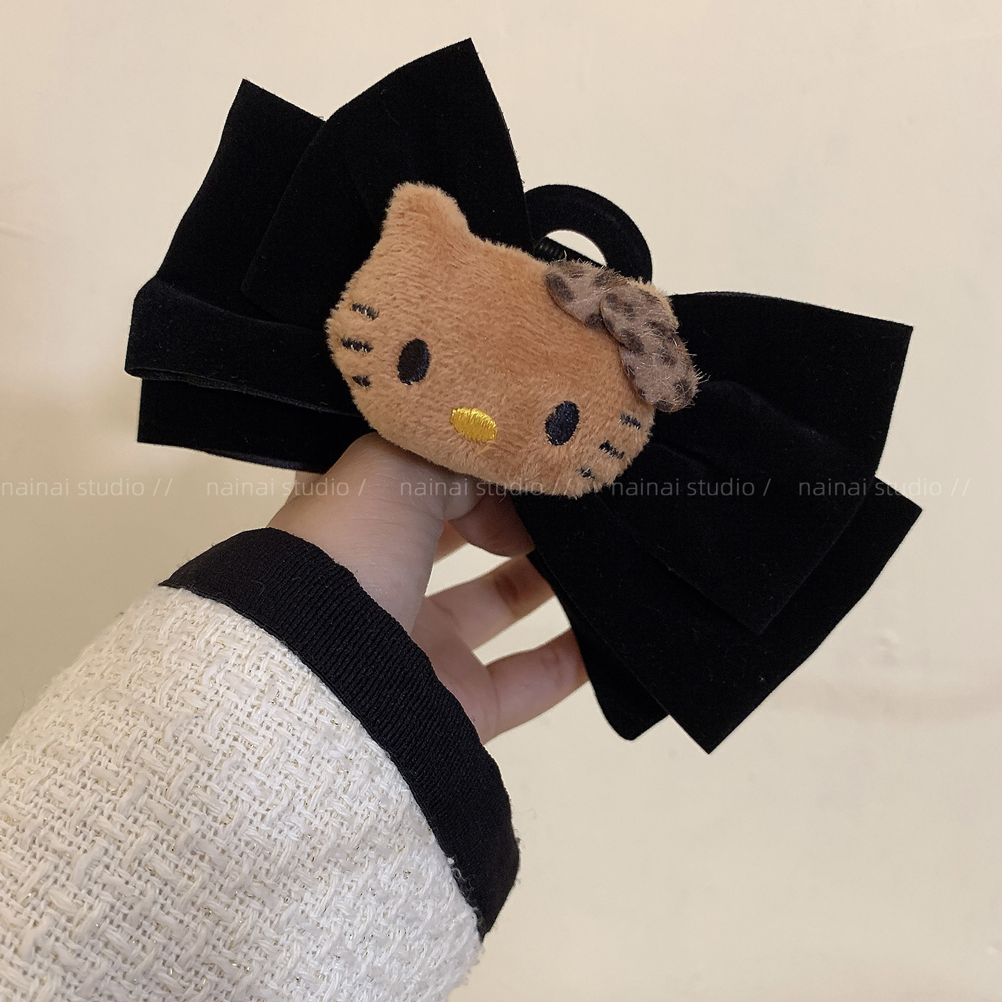 豹纹KT丝绒蝴蝶结抓夹~黑皮Kitty猫咪后脑勺盘发鲨鱼夹发夹发饰女