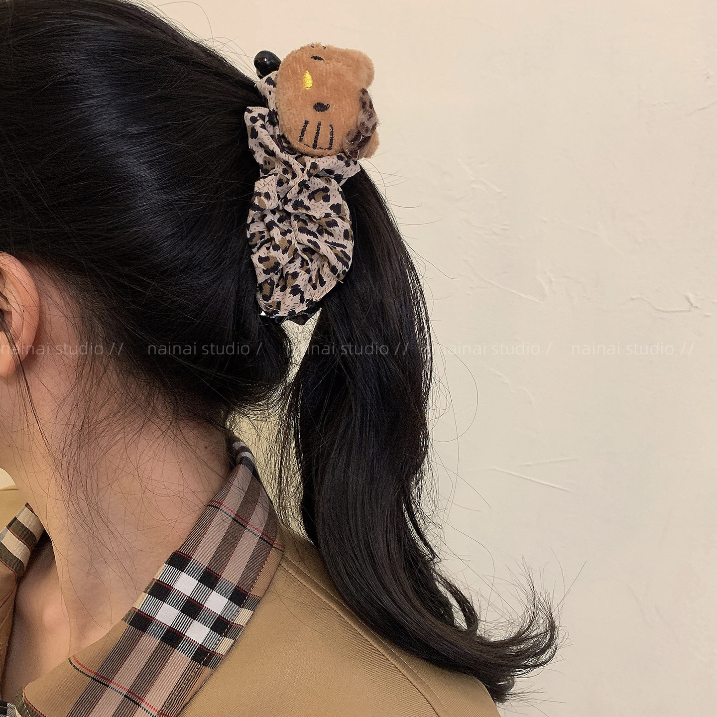 豹纹黑皮Kitty猫香蕉夹~扭扭夹KT马尾后脑勺盘发高级感竖夹发