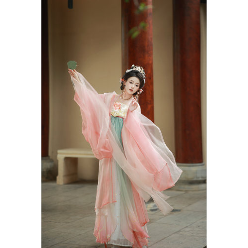 宴山亭汉服仙女风重工刺绣